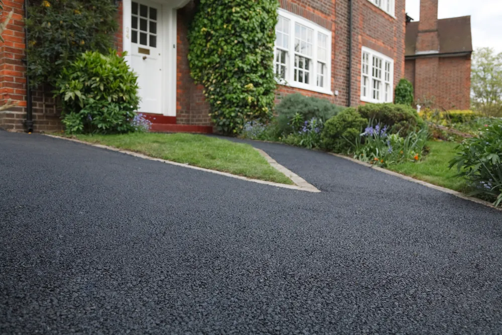 Blacktop Driveway Sealing