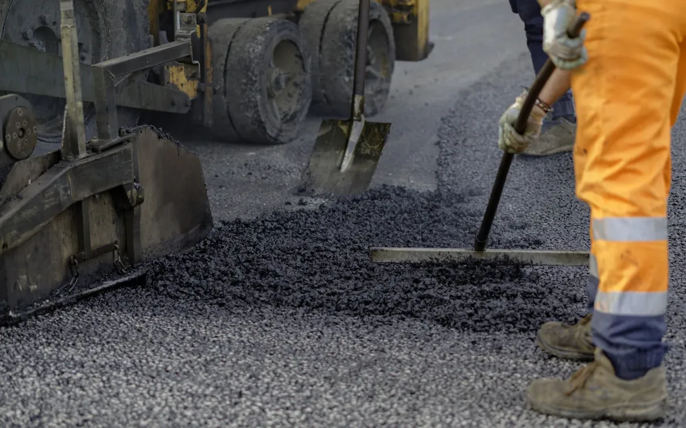 Asphalt Pavers Installing A New Asphalt Driveway